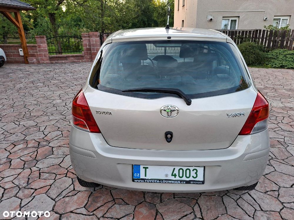Toyota Yaris 1.33 Sol MM - 3