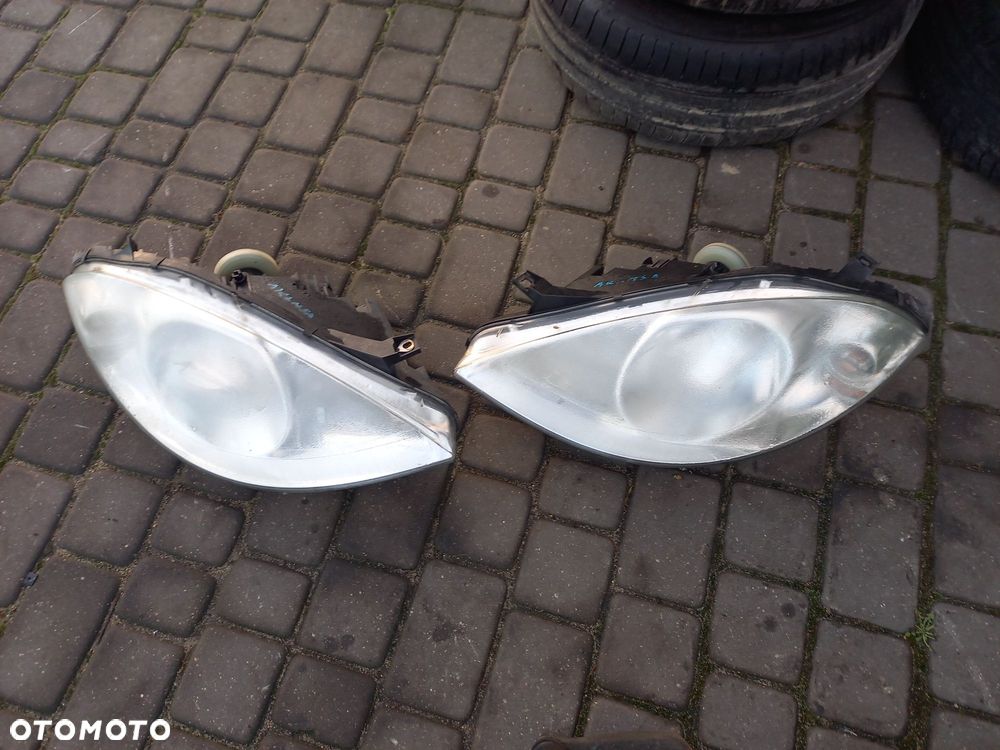 Lampa przednia mercedes a klasa 07r zwykła