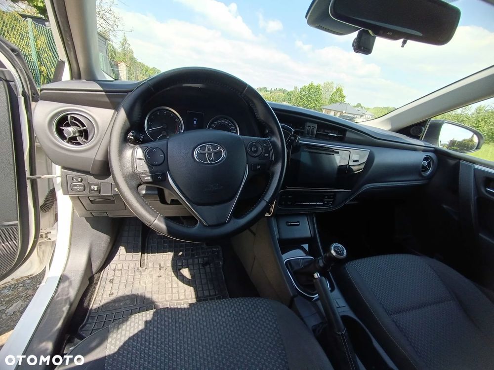 Toyota Corolla 1.6 Comfort - 7