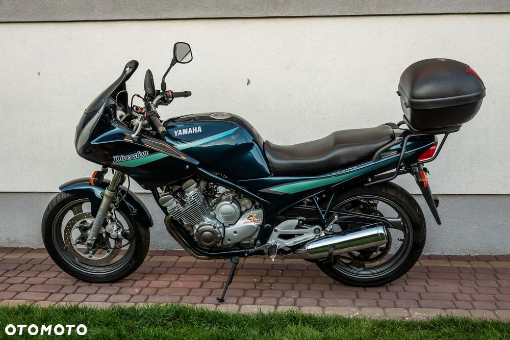 Yamaha XJ - 5