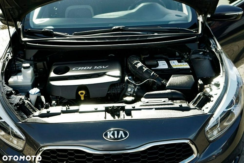 Kia Ceed - 8