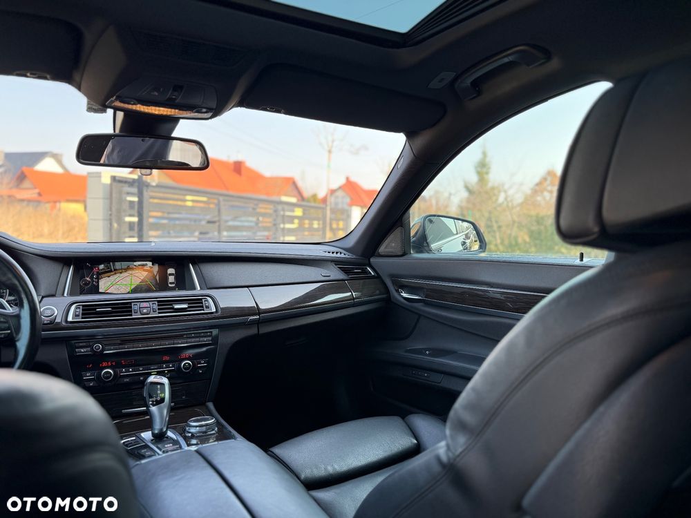 BMW Seria 7 - 14