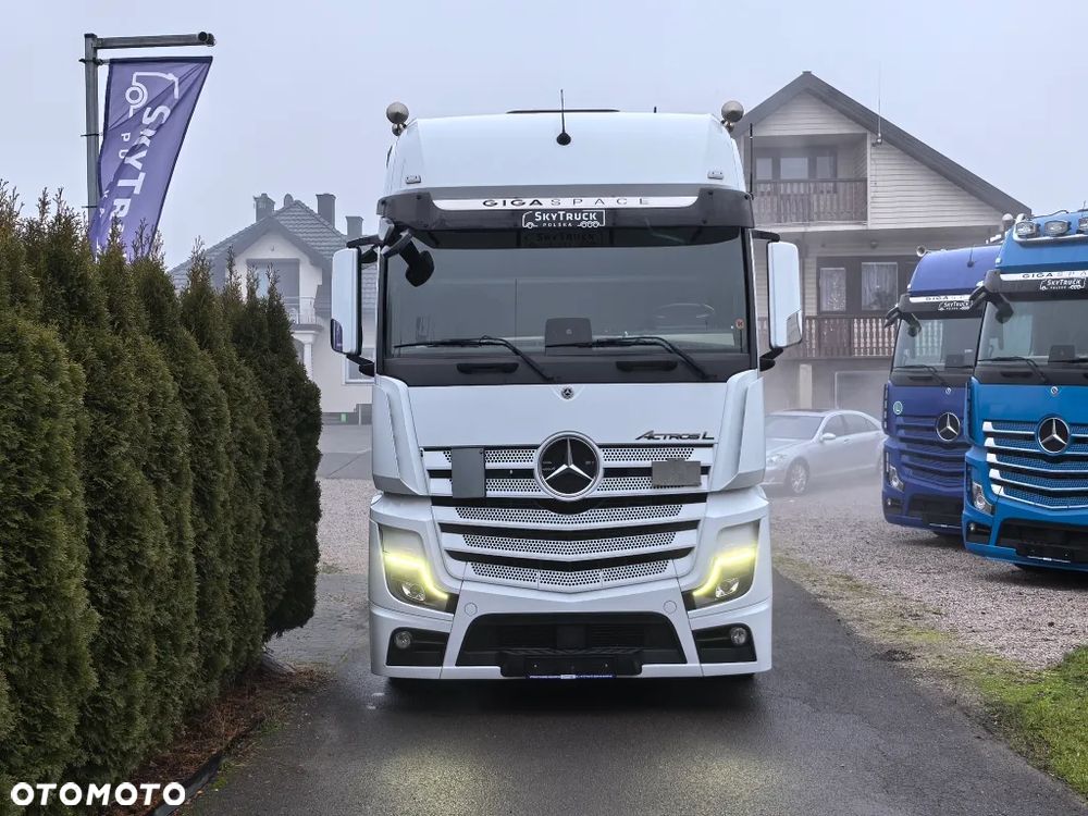 Mercedes-Benz Actros L 1851 LSnRL * Olejowy Retarder * GigaSpace * 2 zbiorniki * LED * - 2