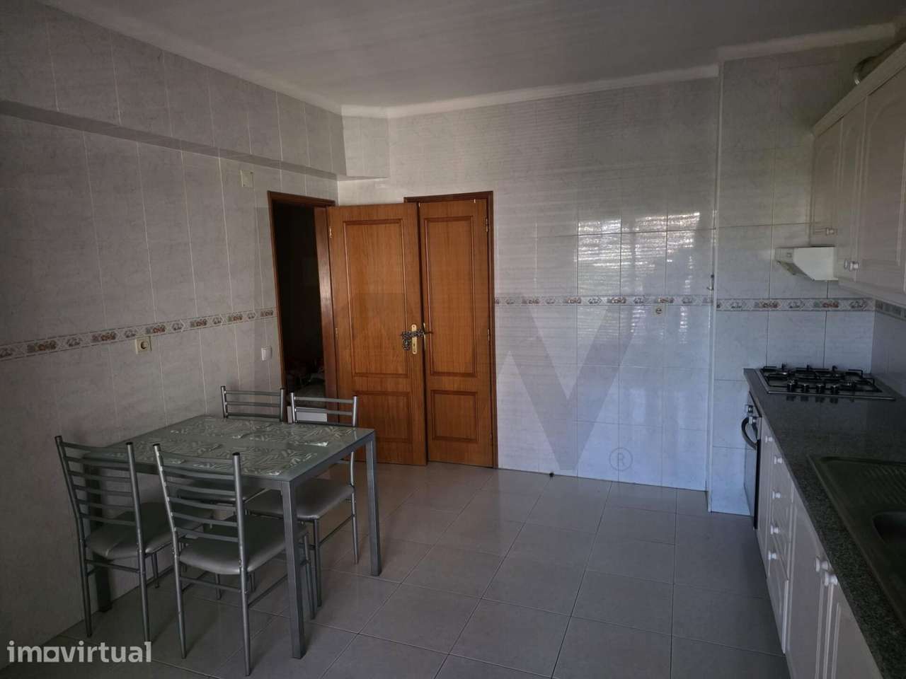 Apartamento T2 para arrendamento Praça do Brasil - Setúbal - Grande imagem: 5/9