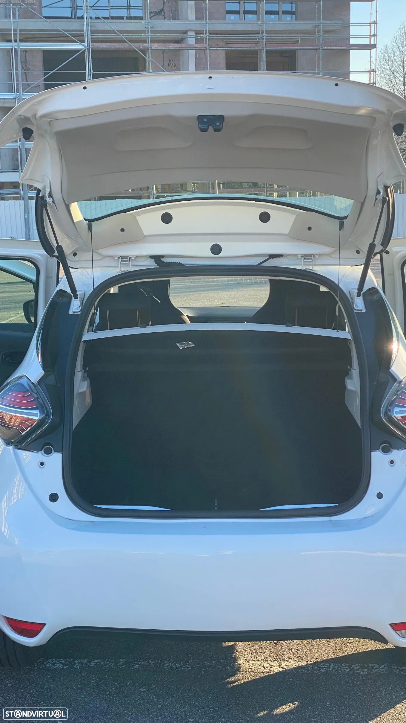 Renault Zoe (c/ Bateria) Limited 50 - 18