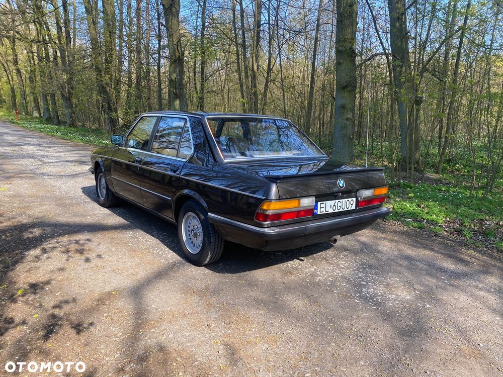 BMW Seria 5 518 i - 4