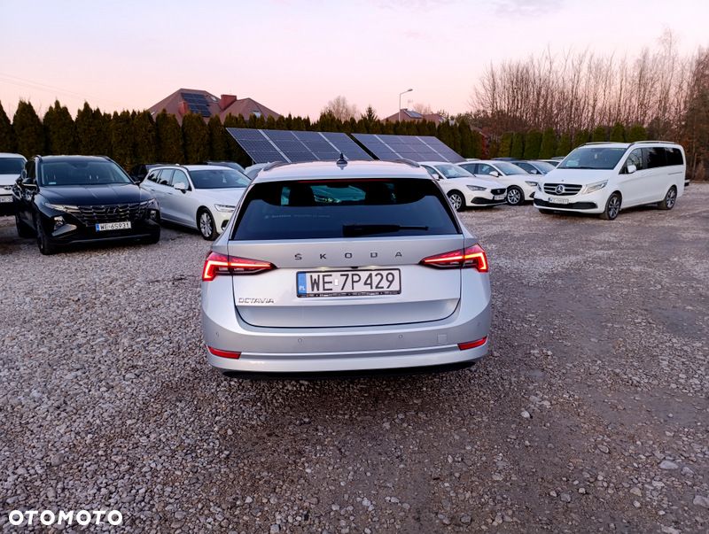 Skoda Octavia 2.0 TDI Ambition DSG - 10