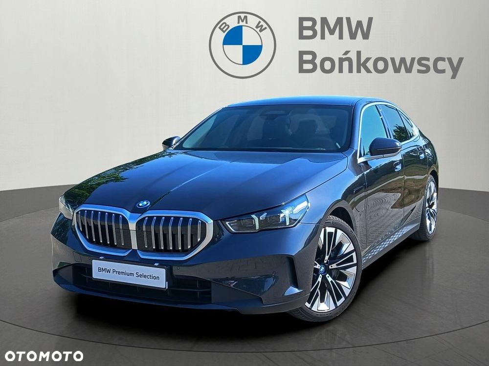 BMW Seria 5 550e xDrive PHEV - 2