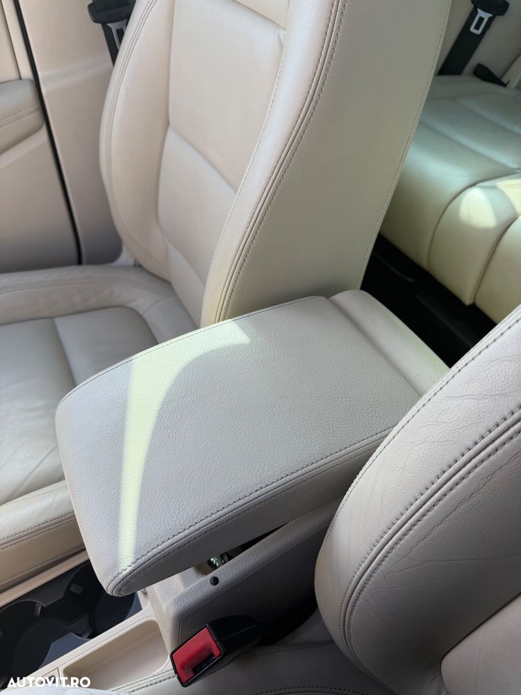 Volkswagen Tiguan 2.0 TDI DPF 4Motion Sport & Style - 13