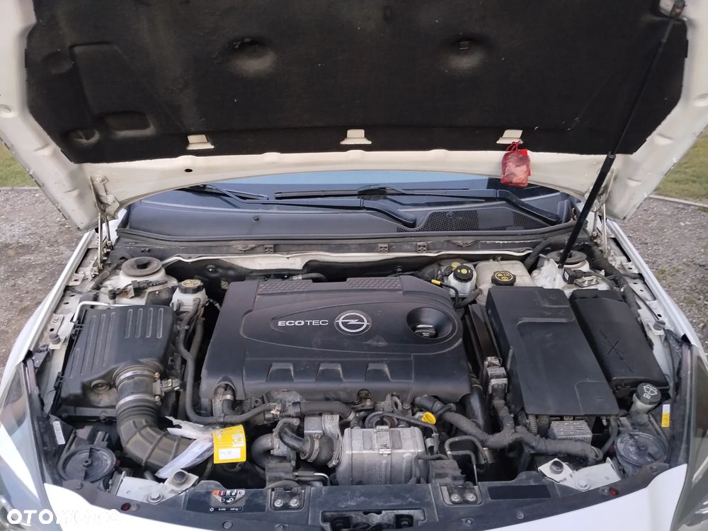 Opel Insignia - 11