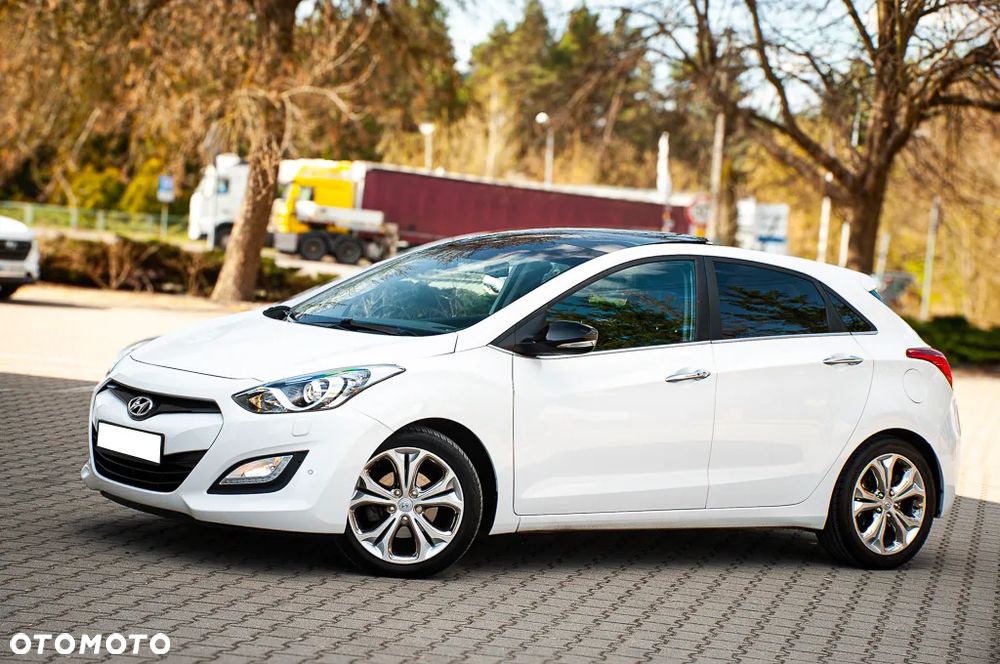 Hyundai i30 blue 1.6 CRDi Trend - 4