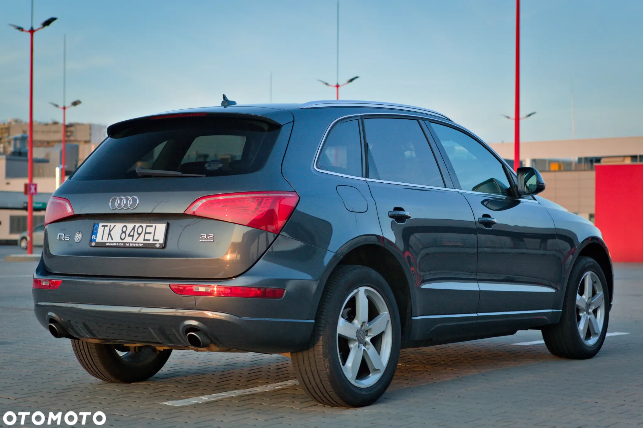 Audi Q5 3.2 FSI Quattro S tronic - 13