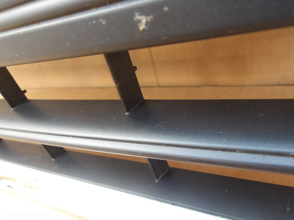 ATRAPA GRILL AUDI A4 B9 LIFT  8W0853651DB - 8