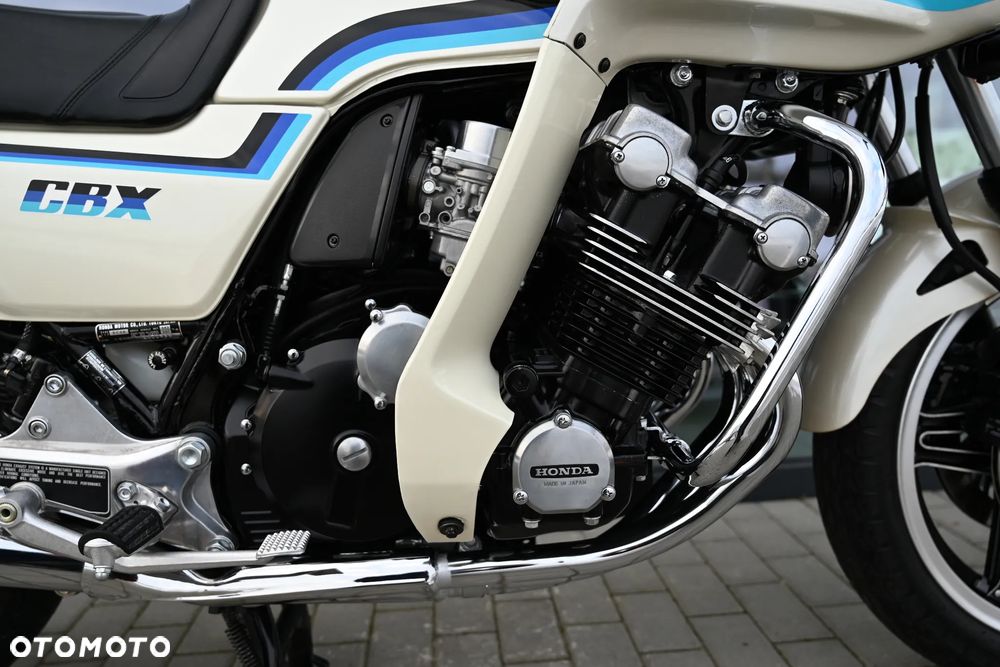 Honda CBX - 10