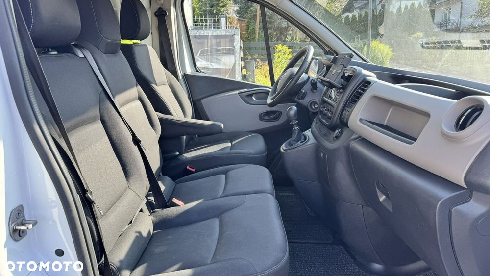 Renault Trafic - 15
