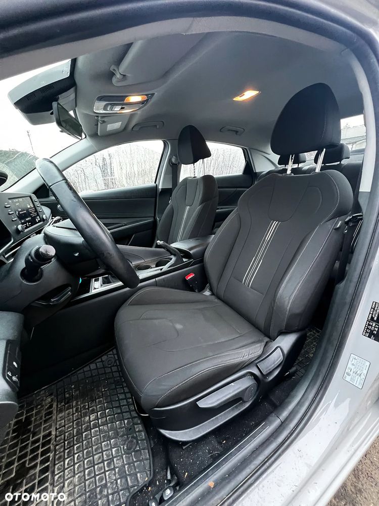 Hyundai Elantra 1.6 Smart - 5