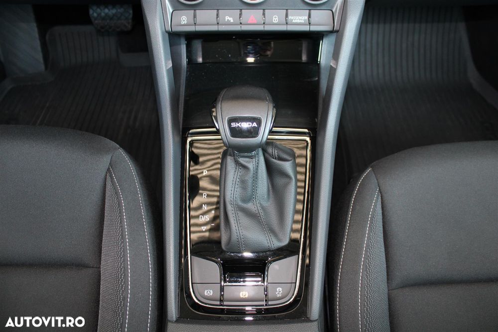 Skoda Karoq 1.5 TSI DSG Selection - 21