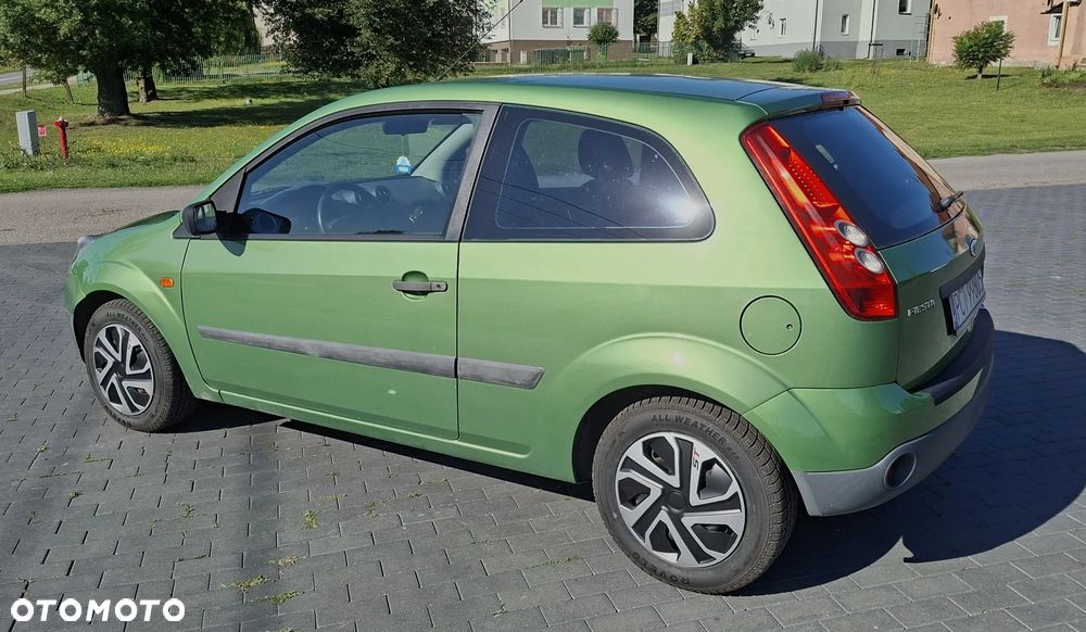 Ford Fiesta 1.3 - 4