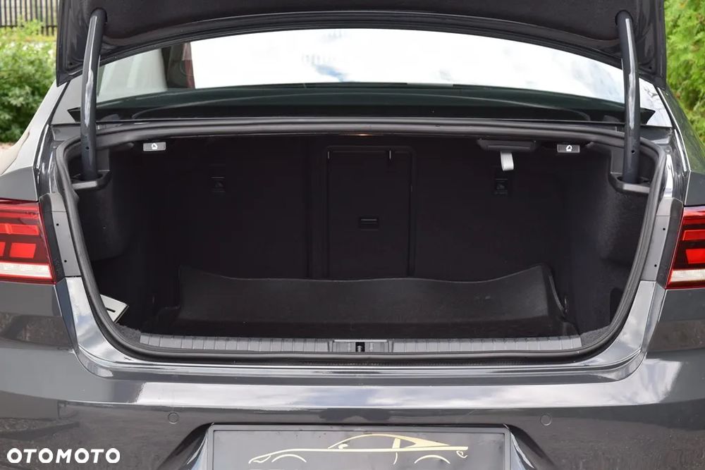 Volkswagen Passat 2.0 TDI BMT Comfortline DSG - 35