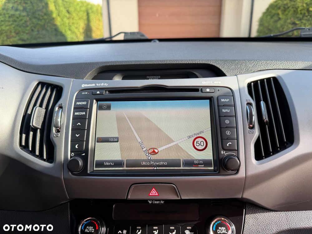 Kia Sportage 2,0 CRDI AWD Vision - 24