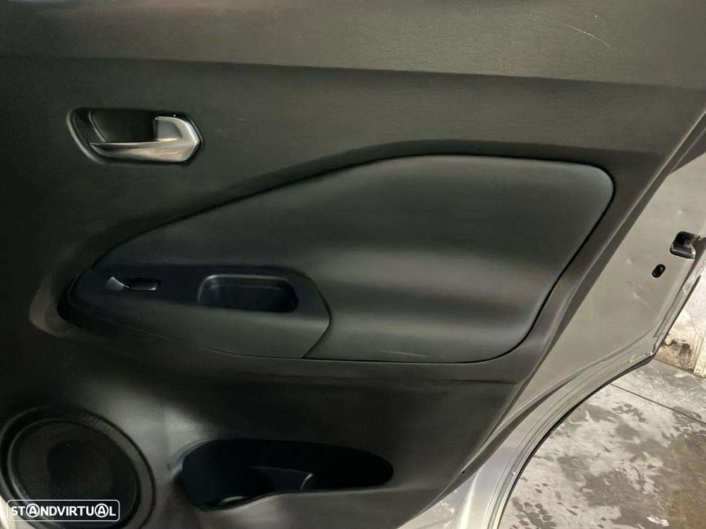 Nissan Juke 1.0 DIG-T N-Connecta - 24