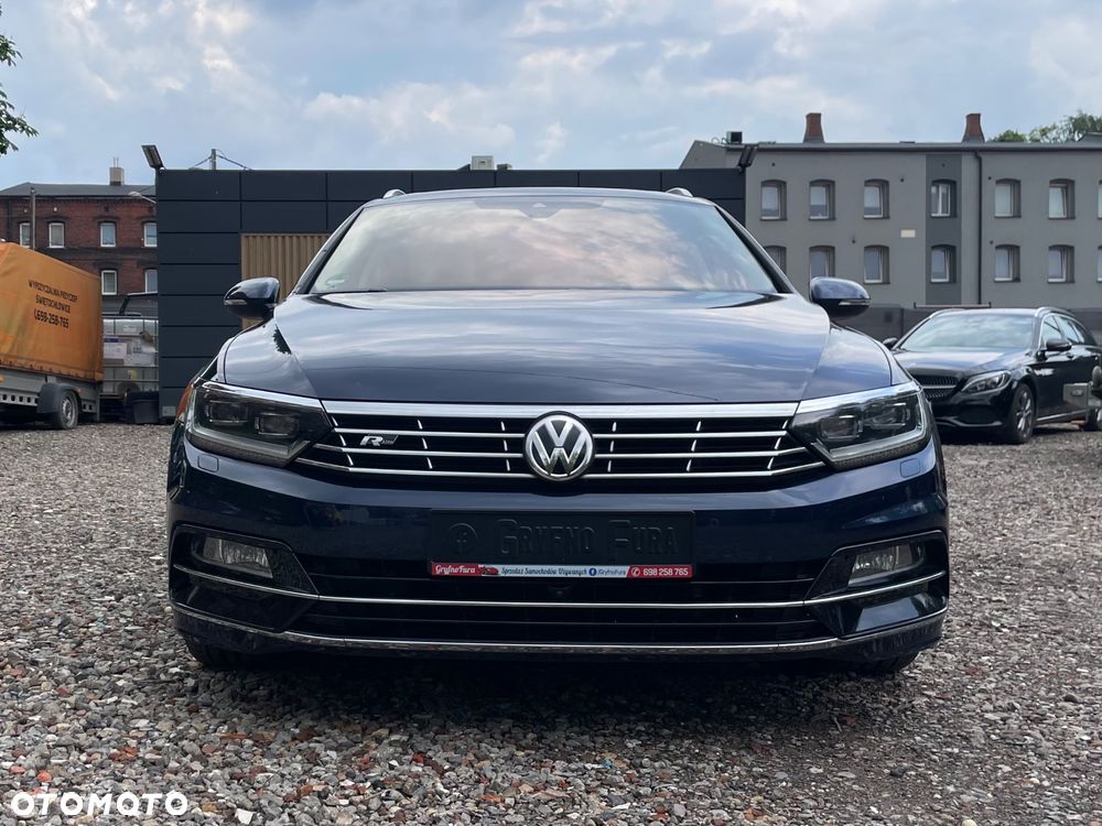 Volkswagen Passat - 4