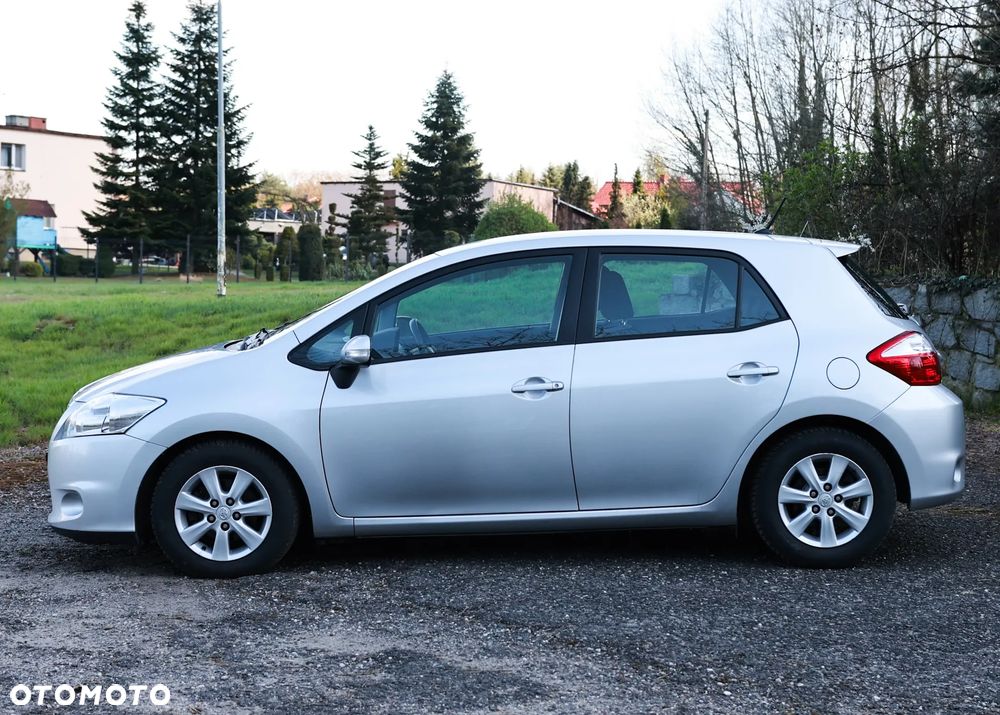 Toyota Auris 1.4 D-4D Edition - 2