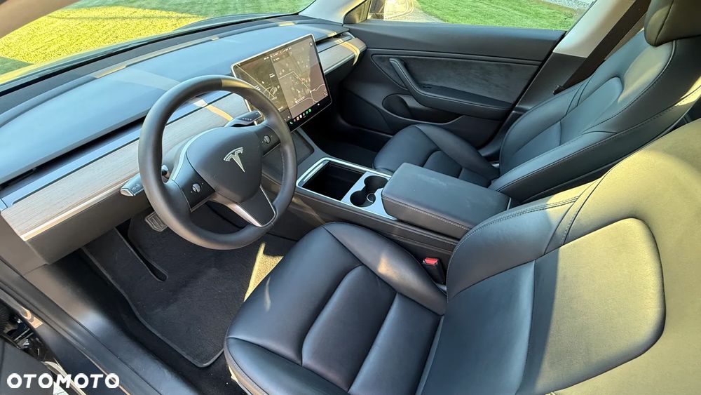 Tesla Model 3 Langstreckenbatterie Allradantrieb Dual Motor - 11