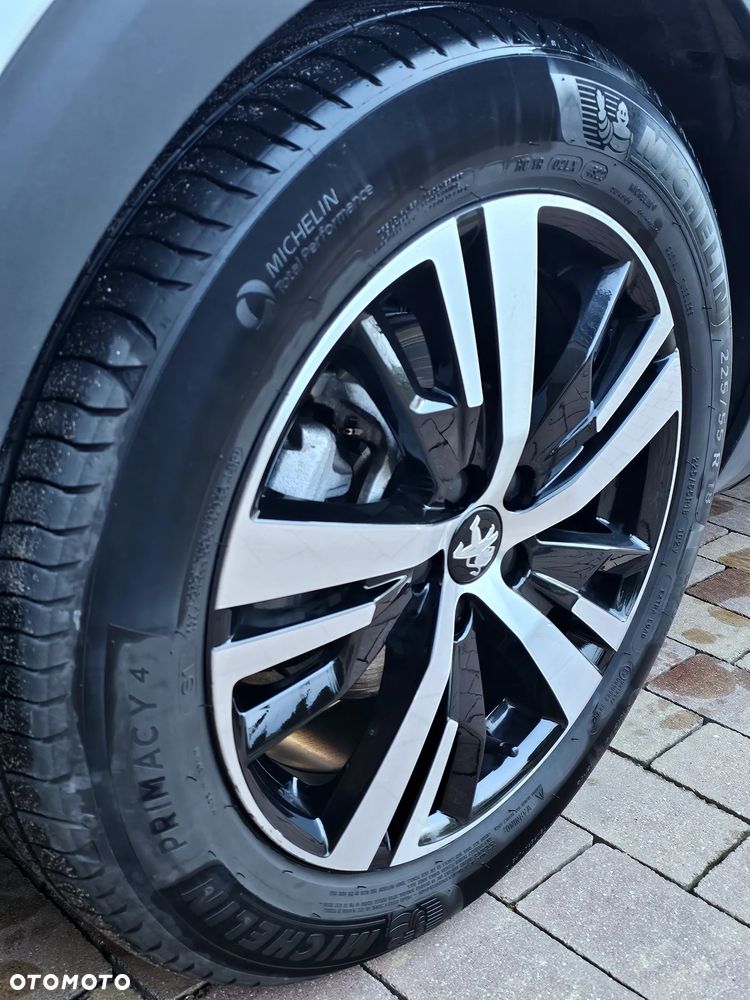 Peugeot 5008 1.5 BlueHDi Allure S&S EAT8 - 36