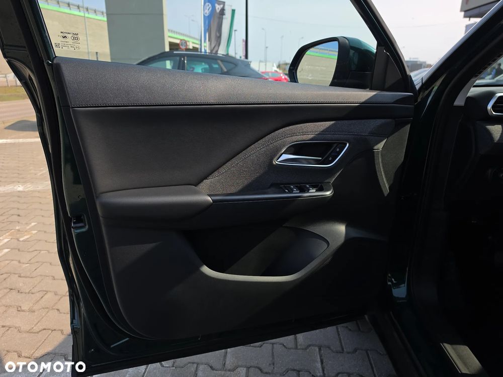 MG ZS Hybrid+ - 11