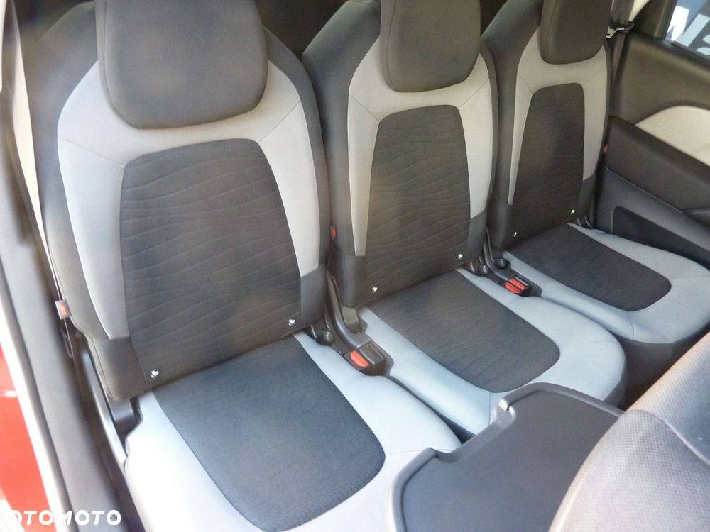 Citroën C4 Picasso - 15