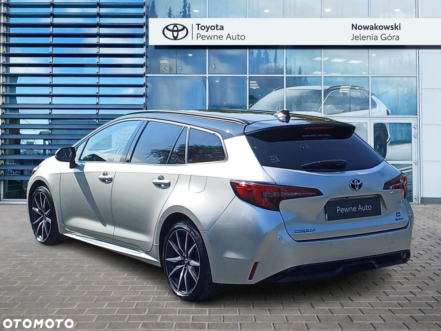 Toyota Corolla 1.8 Hybrid GR Sport Dynamic - 8