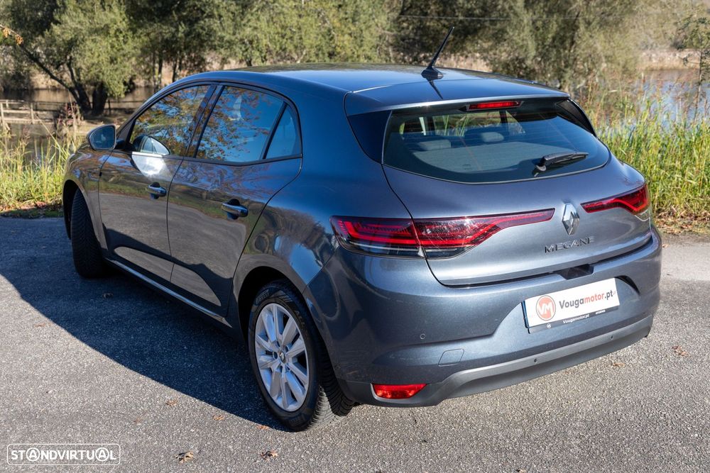 Renault Mégane 1.5 Blue dCi Intens - 11