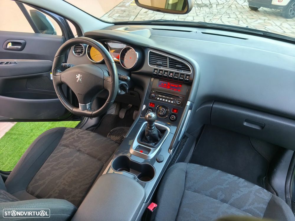 Peugeot 3008 1.6 HDi SE Style - 21