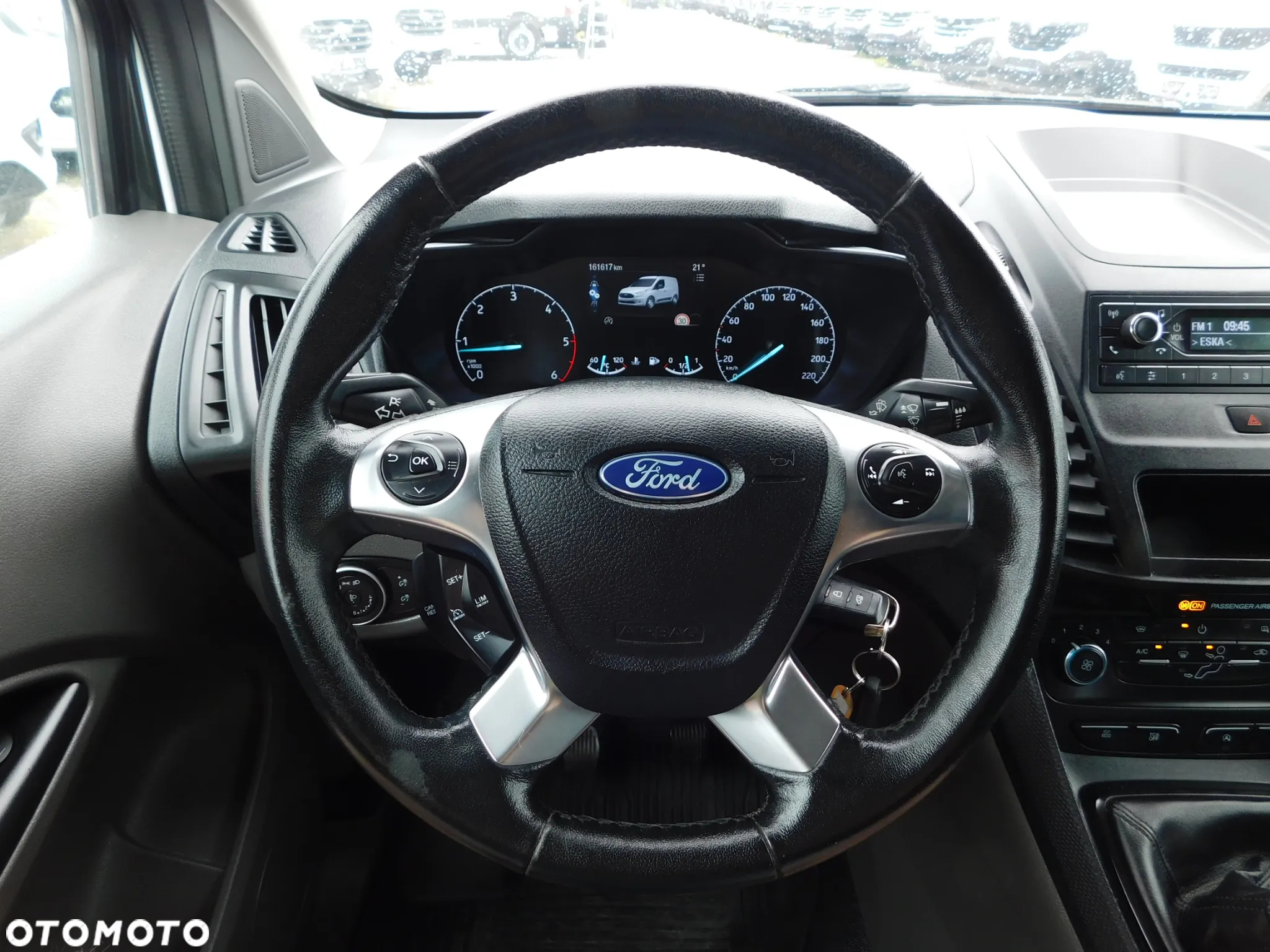 Ford Transit Connect - 9