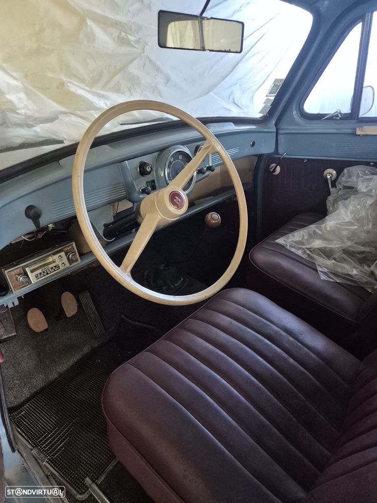 Hillman Husky - 2