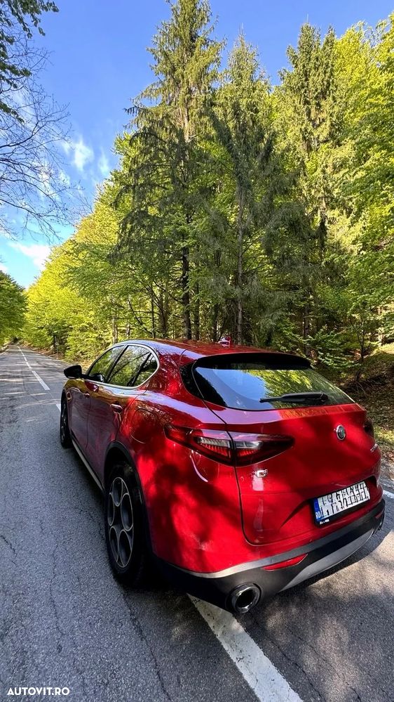 Alfa Romeo Stelvio 2.0 Turbo AWD AT8 Veloce - 22