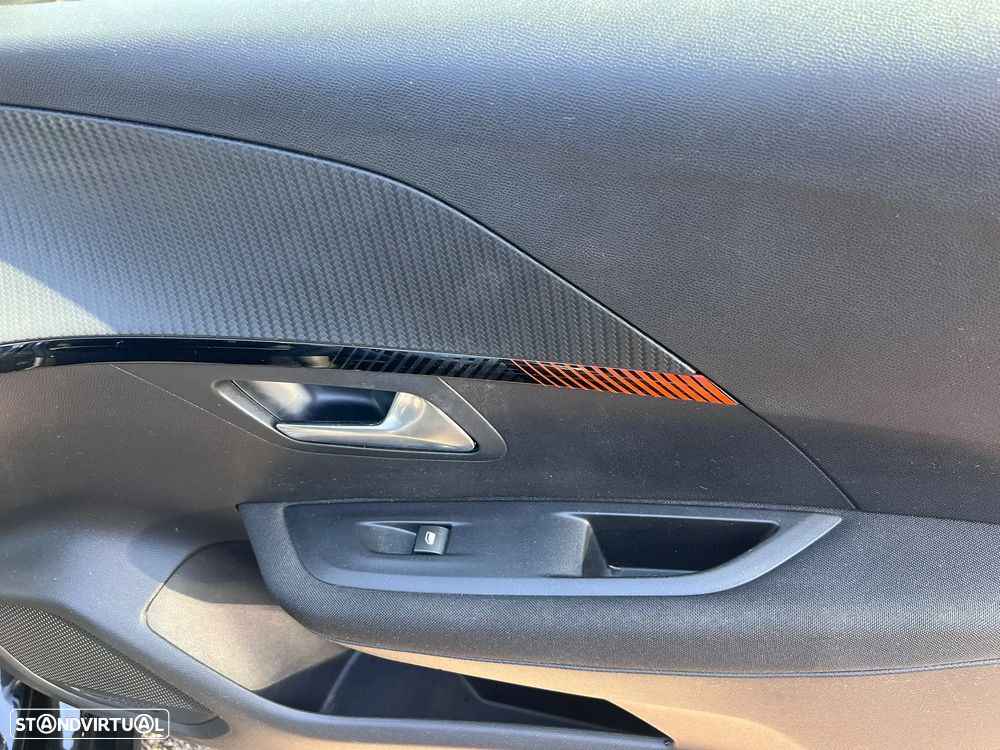 Peugeot 208 1.2 PureTech Active - 11