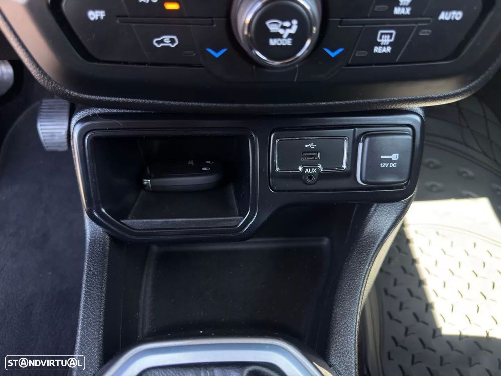 Jeep Renegade 1.0 T Limited - 19