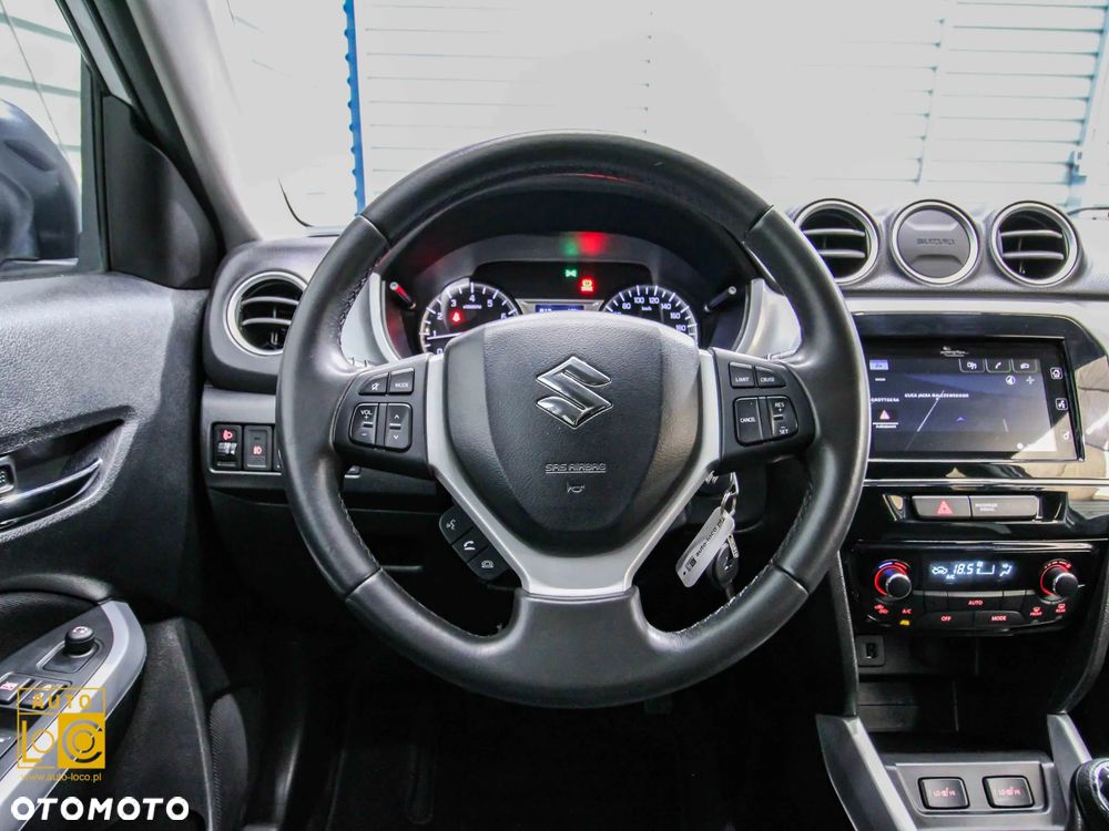 Suzuki Vitara 1.6 Premium 2WD - 24
