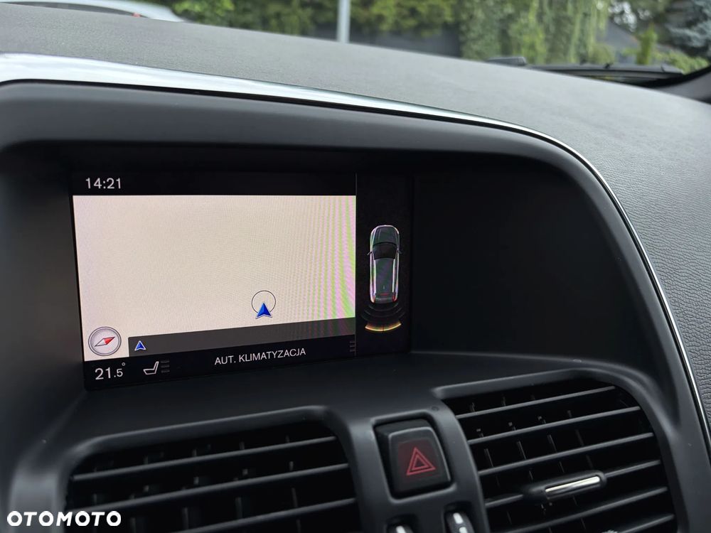 Volvo XC 60 D4 Geartronic Summum - 28