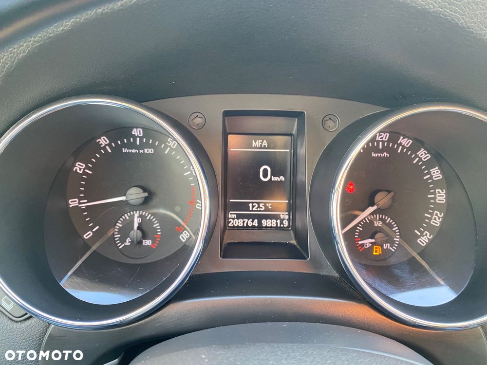 Skoda Yeti 1.2 TSI Ambition DSG - 10