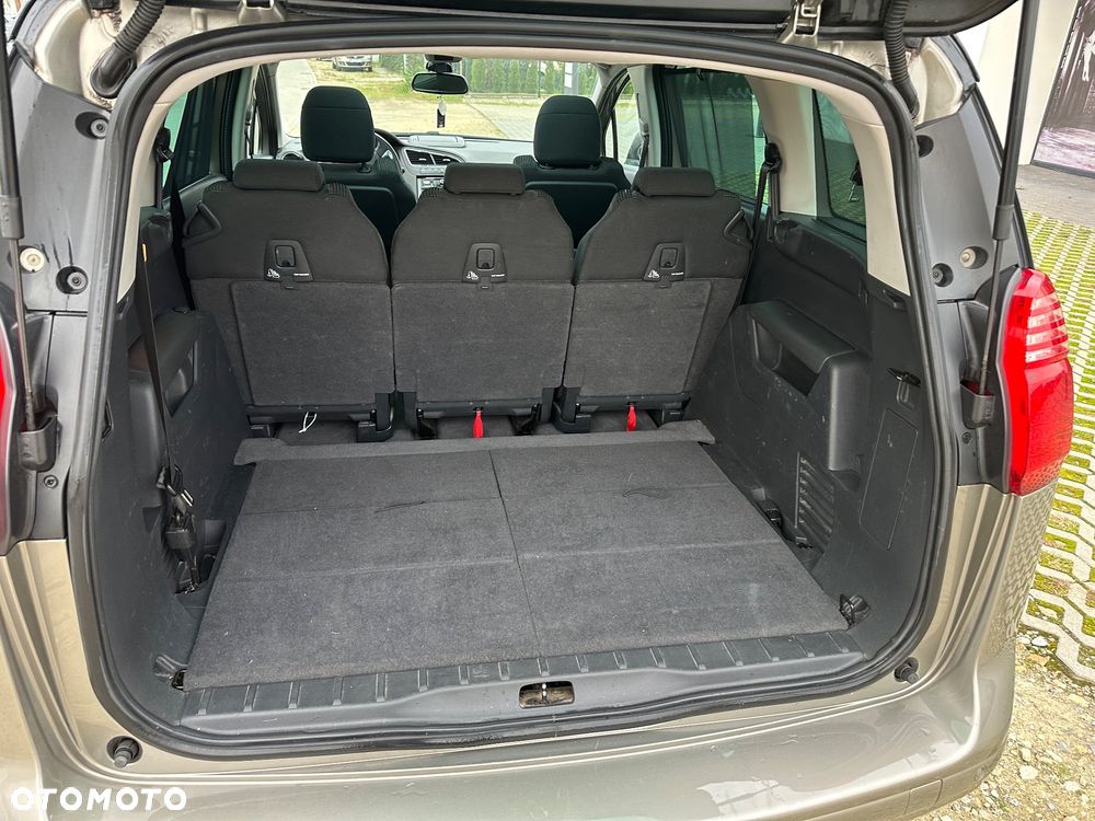 Peugeot 5008 - 11