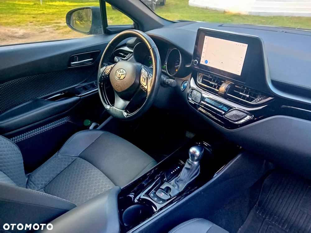 Toyota C-HR - 4
