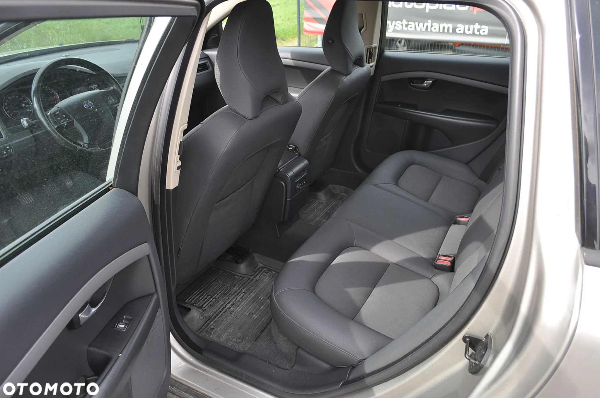Volvo V70 2.0 Summum - 14