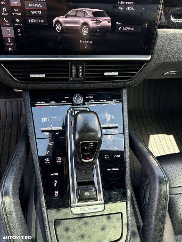 Porsche Cayenne - 14