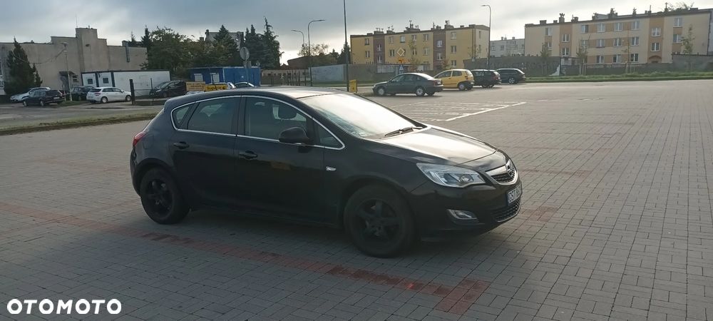 Opel Astra - 2