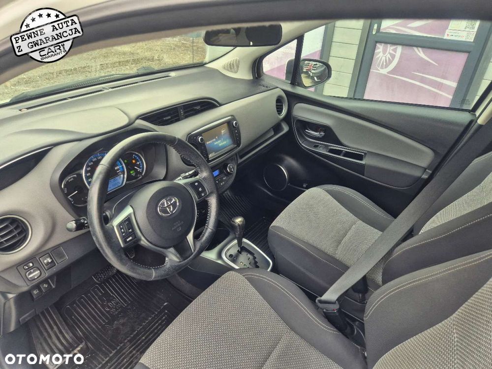 Toyota Yaris - 16