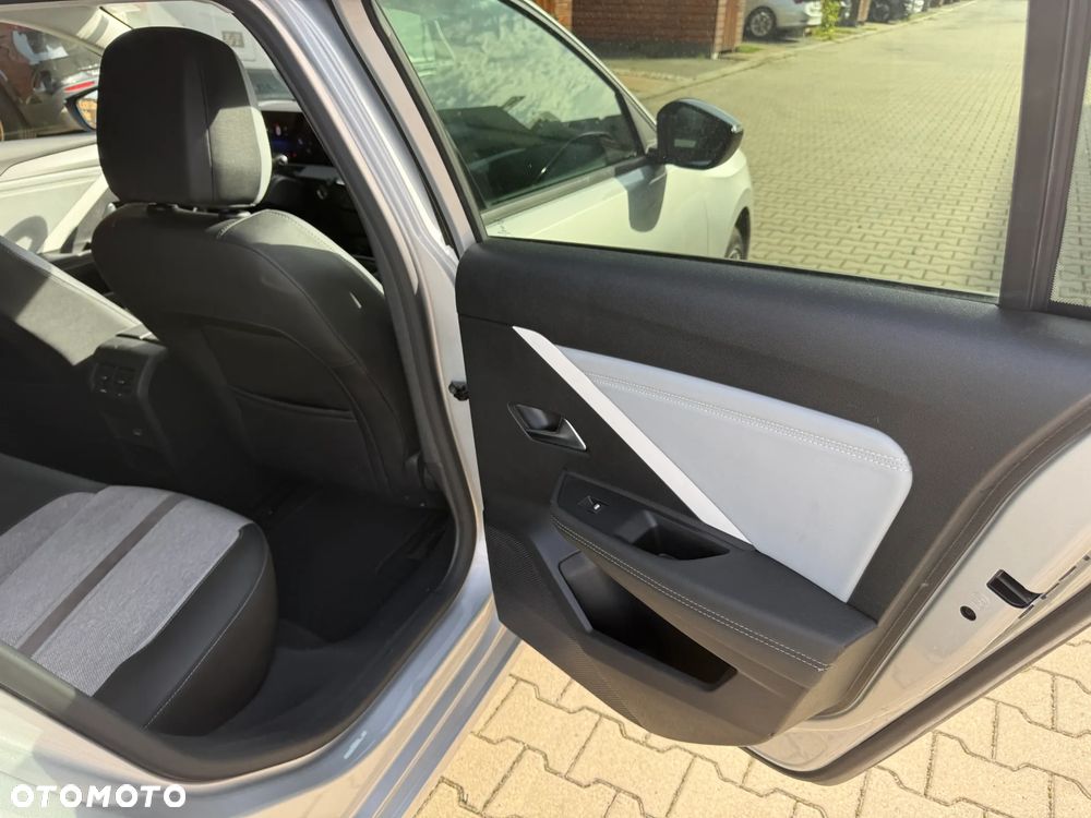 Opel Astra 1.5 CDTI Elegance S&S - 15