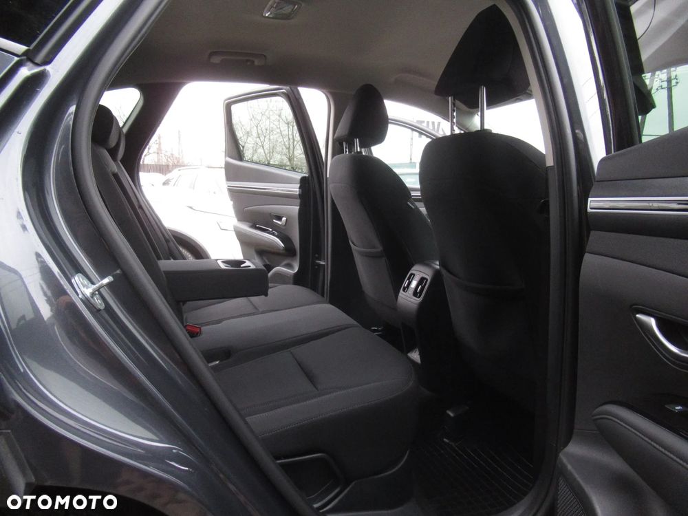 Hyundai Tucson 1.6 T-GDi HEV Executive 2WD - 10